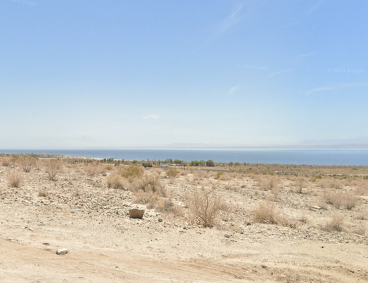 RIVERSIDE COUNTY!! RESIDENTIAL LOT WITH AMAZING SCENERY IN NORTHSHORE!!  LOW MONTHLY PAYMENTS OF $300.00  APN:  723-334-027