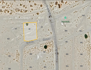 OVERSIZED RESIDENTIAL LOT IN A QUIET AREA IN SALTON CITY WITH A BEUTIFUL SCENERY!! LOW MONTHLY PAYMENTS OF $160.00  874 Hacienda Pk., Salton City, CA 92275 APN: 016-031-014-000