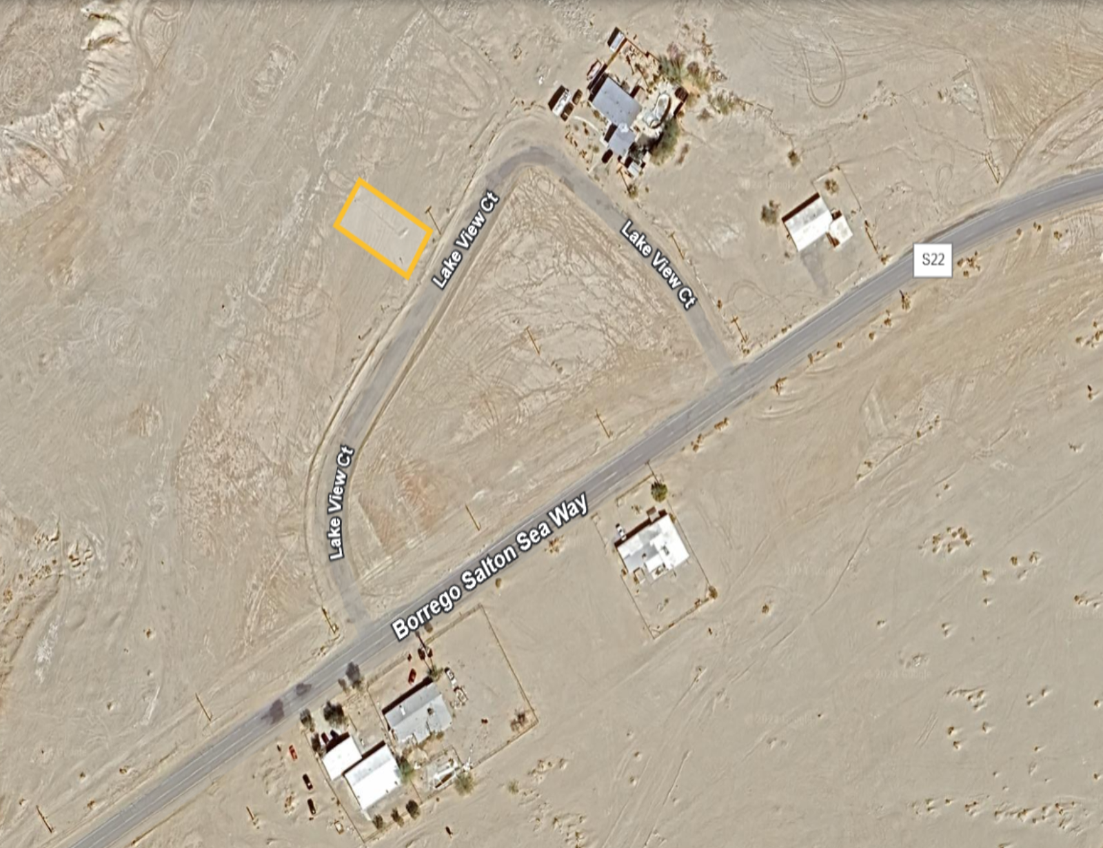 RESIDENTIAL LOT WITH BEAUTIFUL SCENERY, PERFECT LOCATION!! LOW MONTHLY PAYMENTS OF $250.00  2003 Lake View Ct., Salton City, CA 92275 APN: 007-311-006-000