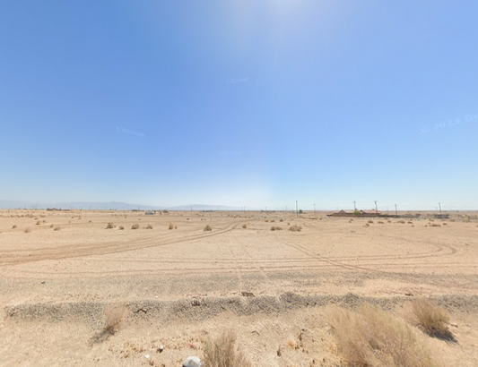 NEW!! RESIDENTIAL LOT NEAR COMMERCIAL AREA RIGHT OFF HIGHWAY!! LOW MONTHLY PAYMENTS OF $175.00  1976 Princeton Ave., Salton City, CA 92275 APN: 017-043-013-000