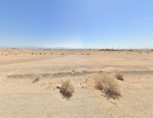 NEW!! RESIDENTIAL LOT NEAR COMMERCIAL AREA RIGHT OFF HIGHWAY!! LOW MONTHLY PAYMENTS OF $175.00  1976 Princeton Ave., Salton City, CA 92275 APN: 017-043-013-000