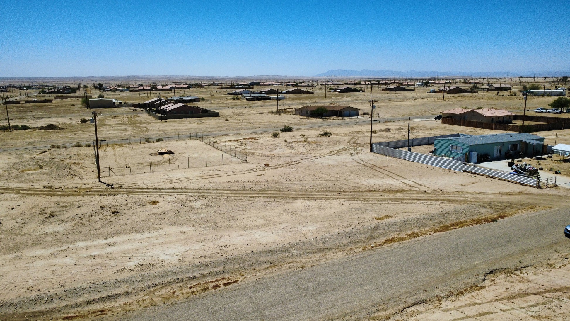 AMAZING RESIDENTIAL LOT ON THE WEST SIDE OF THE HIGHWAY!! LOW MONTHLY PAYMENTS OF $325.00  1361 Washington Ave., Salton City, CA 92275  APN: 014-151-006-000 - Get Land Today