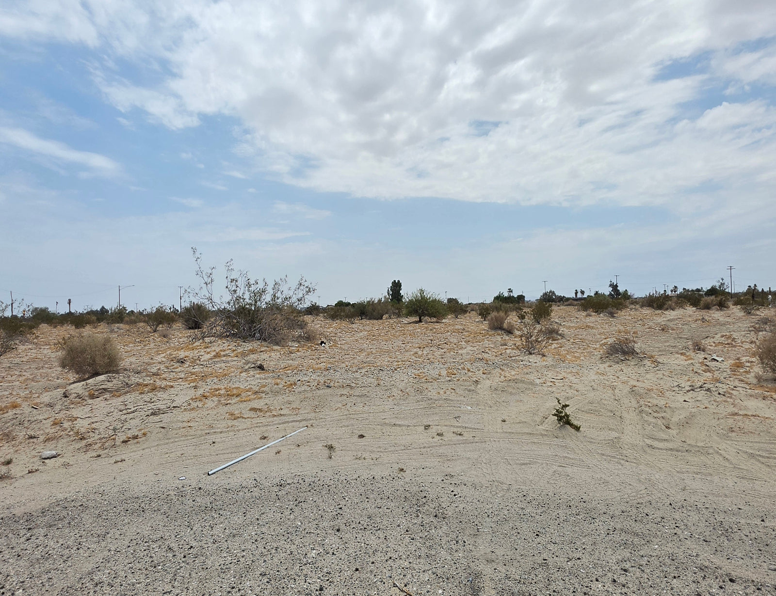AMAZING OVERSIZED RESIDENTIAL LOT WITH BEAUTIFUL SCENERY!! LOW MONTHLY PAYMENTS OF $200.00  1119 Pacific St., Salton City, CA 92274 APN: 008-031-010-000
