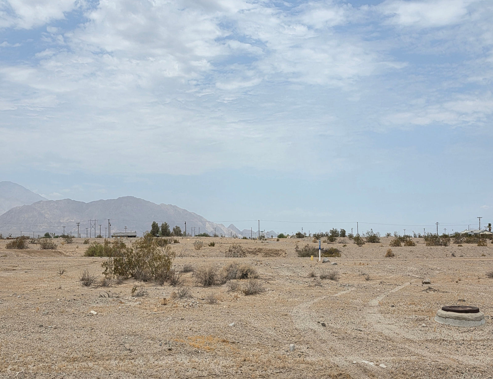 GREAT RESIDENTIAL LOT NEAR MAIN STREET!! LOW MONTHLY PAYMENTS OF $215.00   2467 Sea Port Ave., Salton City, CA 92275 APN: 009-391-002-000
