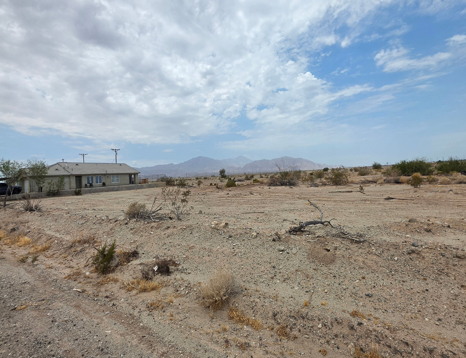 AMAZING RESIDENTIAL LOT ON MAIN ROAD RIGHT OFF OF HIGHWAY!! LOW MONTHLY PAYMENTS OF $600.00  2447 N. Marina Dr. & 2450 Sorrel Ave., Salton City, CA 92275  APN: 011-064-007-000 & 011-064-008-000