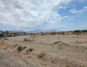 AMAZING RESIDENTIAL LOT ON MAIN ROAD RIGHT OFF OF HIGHWAY!! LOW MONTHLY PAYMENTS OF $600.00  2447 N. Marina Dr. & 2450 Sorrel Ave., Salton City, CA 92275  APN: 011-064-007-000 & 011-064-008-000