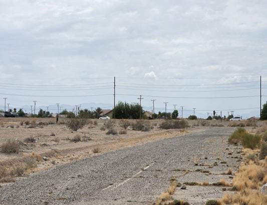 RESIDENTIAL LOT A FEW BLOCKS FROM HIGHWAY 86!! LOW MONTHLY PAYMENTS OF $325.00  2408 Balsa Ave., Salton City, CA 92275 APN: 011-102-013-000
