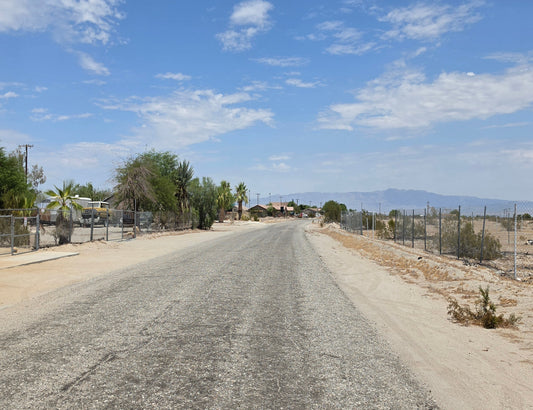 RESIDENTIAL LOT NEAR HIGH SCHOOL!! LOW MONTHLY PAYMENTS OF $235.00   2312 Shore Hawk Ave., Salton City, CA 92275 APN: 012-173-008-000