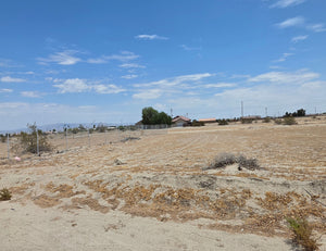 RESIDENTIAL LOT NEAR HIGH SCHOOL!! LOW MONTHLY PAYMENTS OF $235.00   2312 Shore Hawk Ave., Salton City, CA 92275 APN: 012-173-008-000