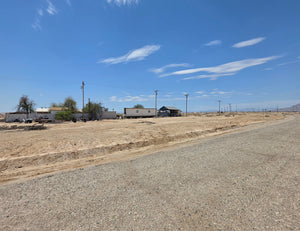 RESIDENTIAL LOT IN A VERY QUIET AREA IN SALTON CITY!! LOW MONTHLY PAYMENTS OF $235.00   1003 Paraguay Ave., Salton City, CA 92275 APN: 015-483-009-000
