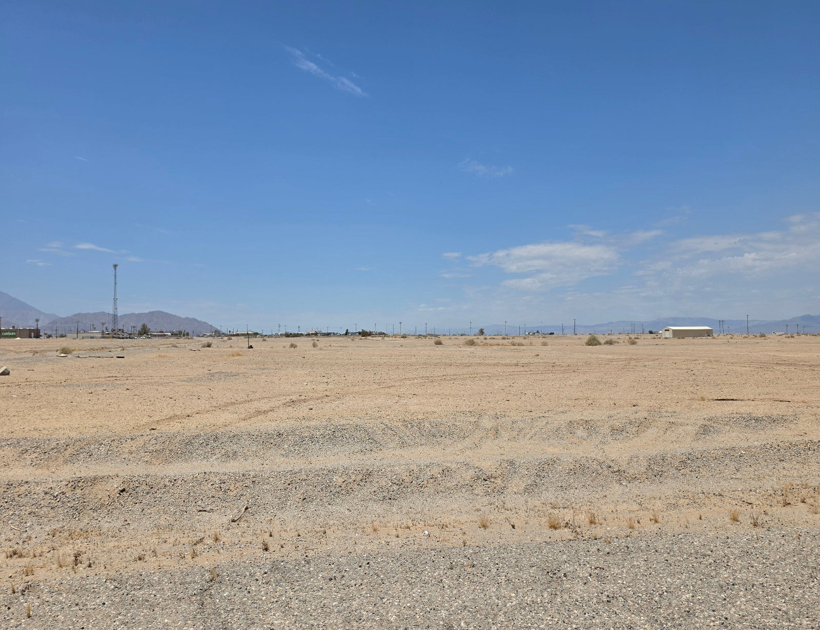 COMMERCIAL LOT NEAR HIGHWAY 86!! LOW MONTHLY PAYMENTS OF $325.00   1146 Grand Ave., Salton City, CA 92275 APN: 015-510-031-000