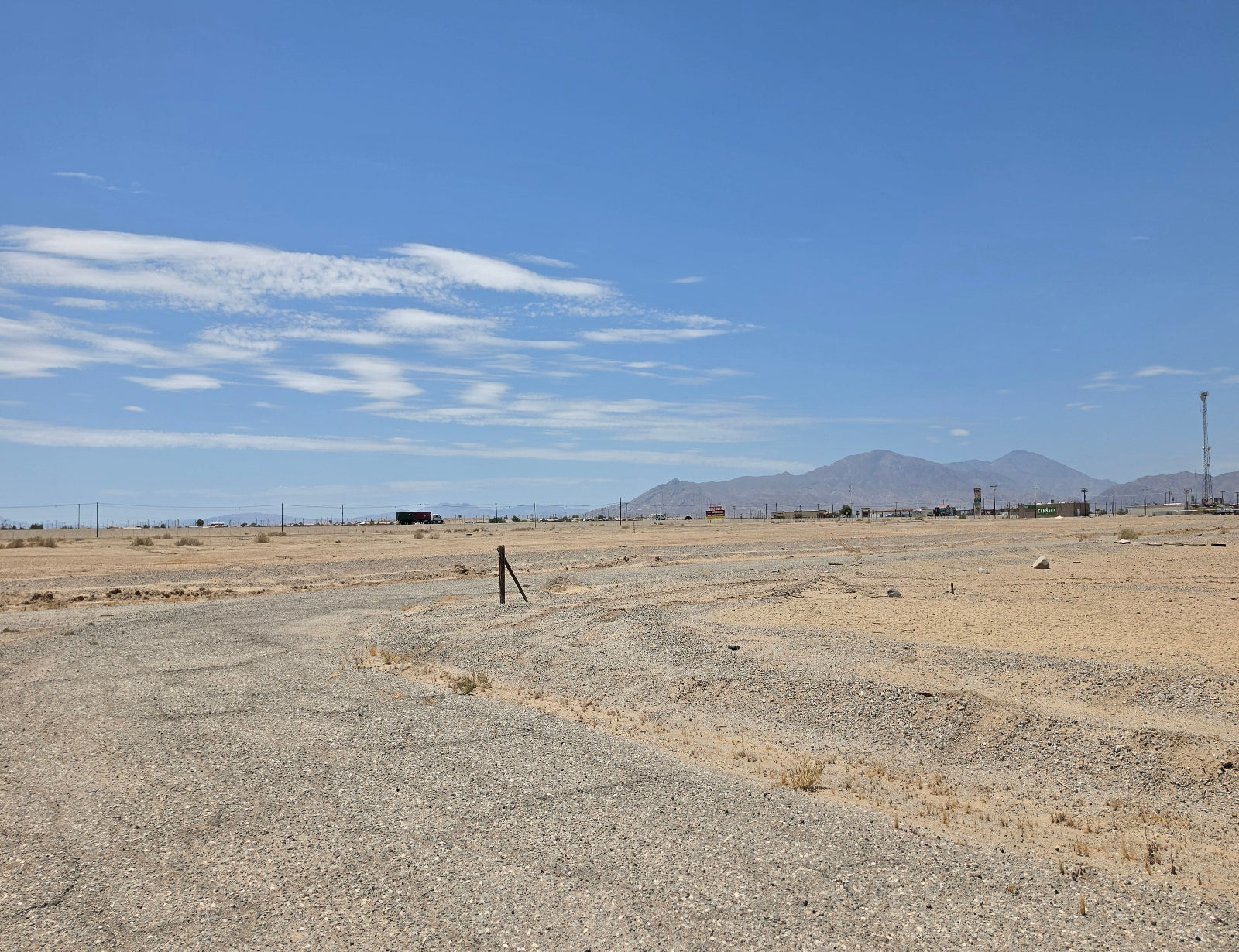 COMMERCIAL LOT NEAR HIGHWAY 86!! LOW MONTHLY PAYMENTS OF $325.00   1146 Grand Ave., Salton City, CA 92275 APN: 015-510-031-000