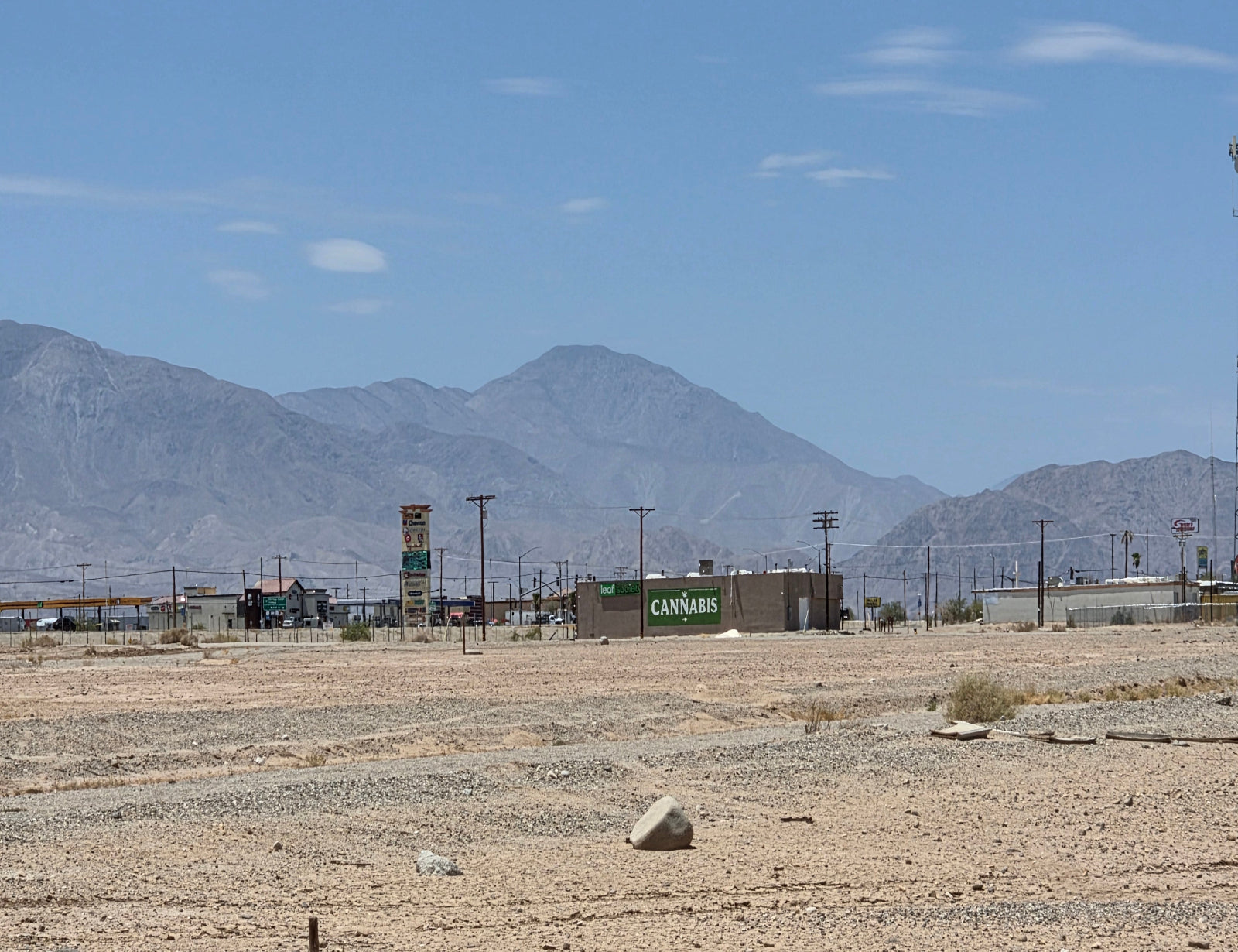 COMMERCIAL LOT NEAR HIGHWAY 86!! LOW MONTHLY PAYMENTS OF $325.00   1146 Grand Ave., Salton City, CA 92275 APN: 015-510-031-000