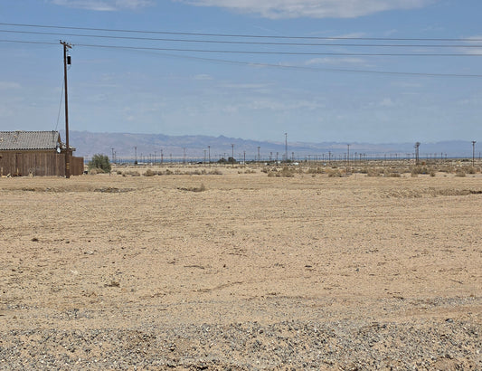 RESIDENTIAL LOT NEAR COMMERCIAL AREA AND HIGHWAY 86!! LOW MONTHLY PAYMENTS OF $470.00   2034 & 2036 Citrus Ave., Salton City, CA 92275 APN: 016-412-010-000 & 016-412-011-000