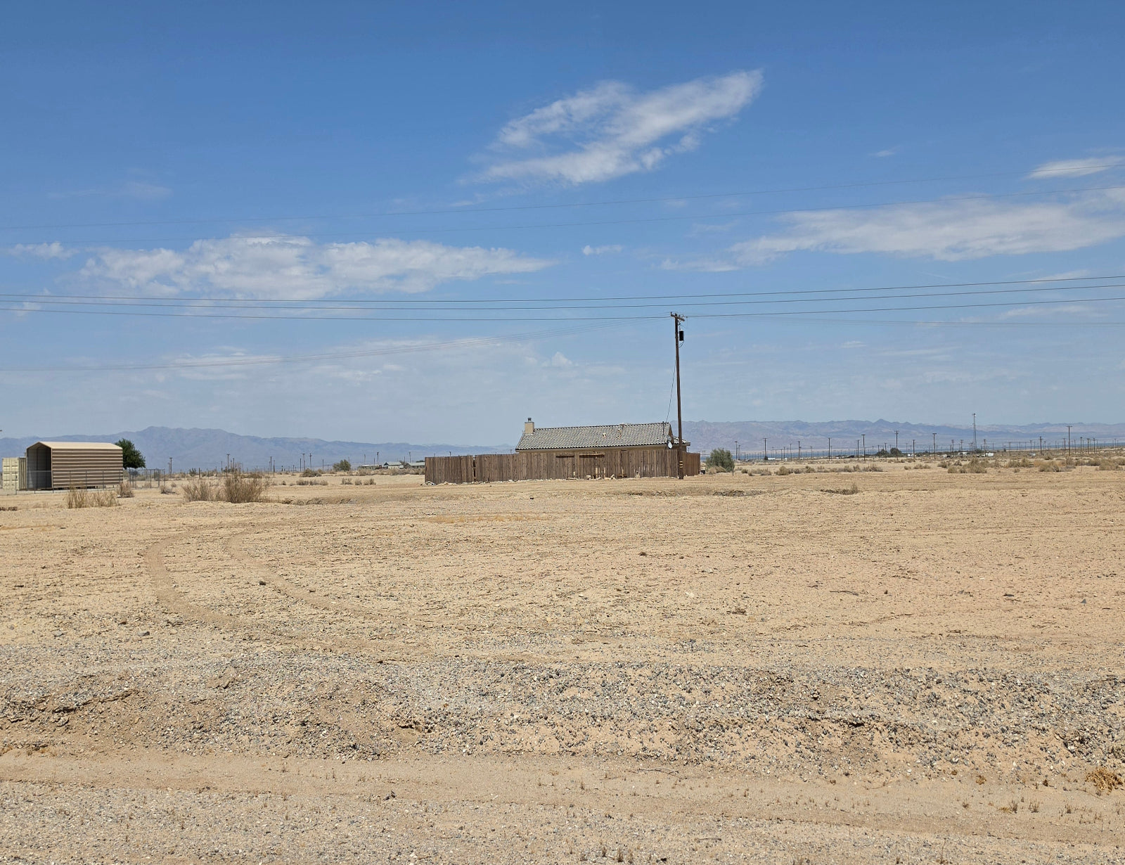 RESIDENTIAL LOT NEAR COMMERCIAL AREA AND HIGHWAY 86!! LOW MONTHLY PAYMENTS OF $470.00   2034 & 2036 Citrus Ave., Salton City, CA 92275 APN: 016-412-010-000 & 016-412-011-000