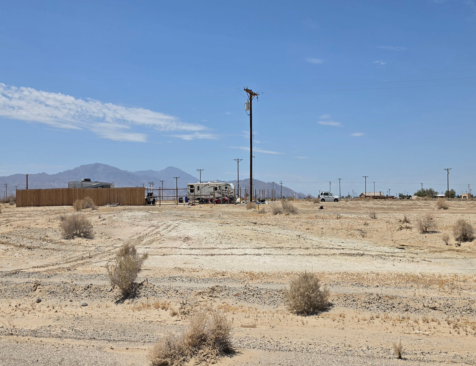 RESIDENTIAL LOT IN A QUIET AREA IN SALTON CITY!! LOW MONTHLY PAYMENTS OF $235.00   2115 Phoenix Ave., Salton City, CA 92275 APN: 016-352-004-000
