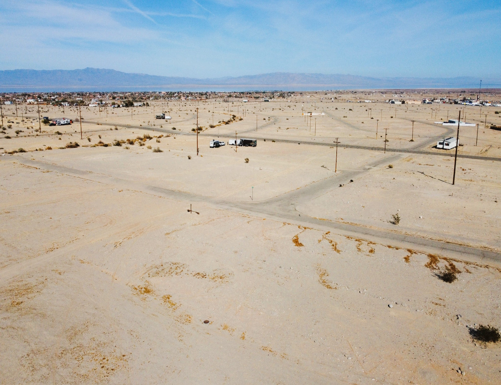 NEW!! AMAZING WESTSIDE RESIDENTIAL LOT LOCATED A FEW BLOCKS FROM THE COMMERCIAL AREA!! LOW MONTHLY PAYMENTS OF $300.00  2071 Ranchero Ave., Salton City, CA 92275  APN: 007-331-024-000