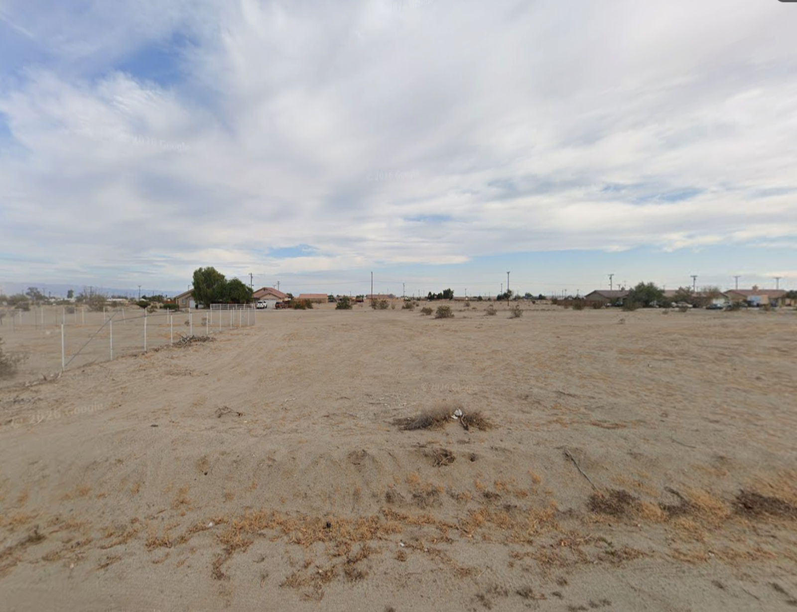 RESIDENTIAL LOT NEAR HIGH SCHOOL!! LOW MONTHLY PAYMENTS OF $235.00   2312 Shore Hawk Ave., Salton City, CA 92275 APN: 012-173-008-000