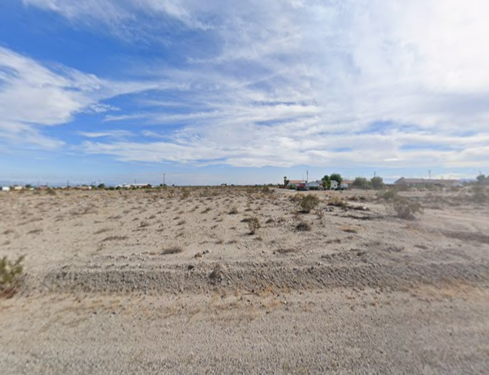RESIDENTIAL LOT ONE BLOCK FROM HIGH SCHOOL!! LOW MONTHLY PAYMENTS OF $225.00   2444 Shore King Ave., Salton City, CA 92275 APN: 012-144-010-000