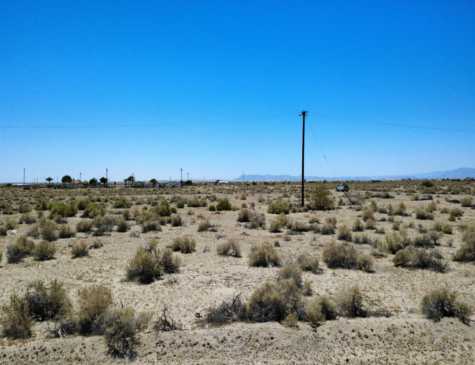BEAUTIFUL RESIDENTIAL LOT NEAR SCHOOLS AND MAIN STREET!! LOW MONTHLY PAYMENTS OF $215.00  2450 Sea Life Ave., Salton City, CA 92274 APN: 011-221-010-000 - Get Land Today