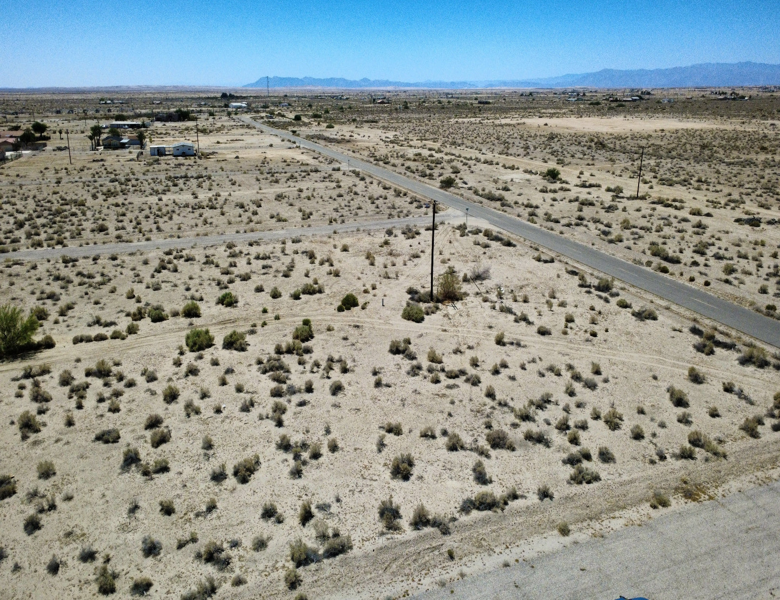 BEAUTIFUL SCENERY RESIDENTIAL LOT LOCATED NEAR LAKE!! LOW MONTHLY PAYMENTS OF $250.00  791 Hilo Ave., Salton City, CA 92275  APN: 017-475-002-000 - Get Land Today