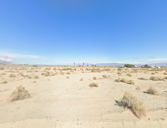 RESIDENTIAL LOT IN A QUIET AREA IN SALTON CITY!! LOW MONTHLY PAYMENTS OF $200.00  930 Fuente Ave., Salton City, CA 92274 APN: 016-021-007-000
