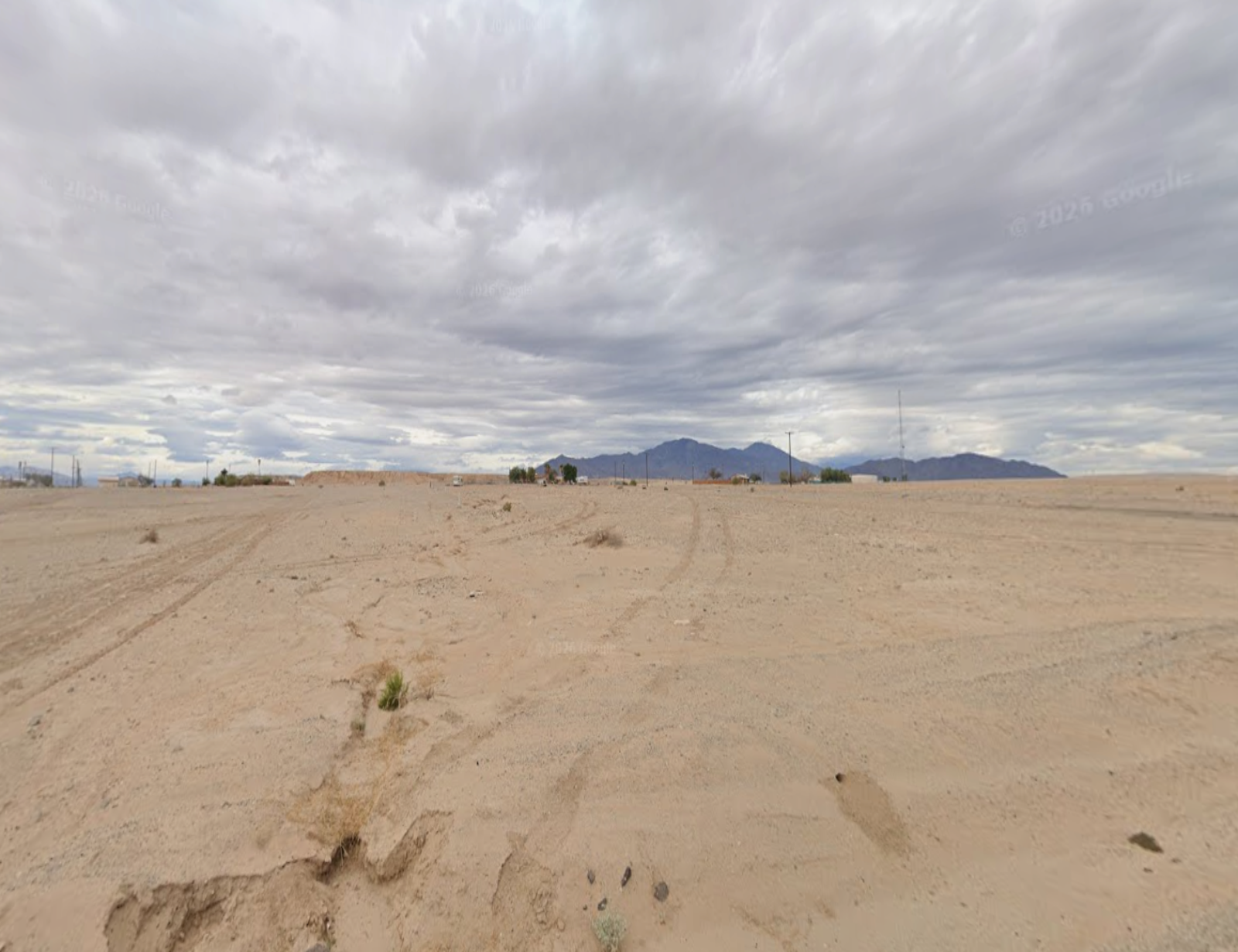 RESIDENTIAL LOT IN EXCLUSIVE AREA NEAR HWY 86 and SR22!! LOW MONTHLY PAYMENTS OF $325.00  2017 Bell Ct., Salton City, CA 92275 APN: 007-322-015-000