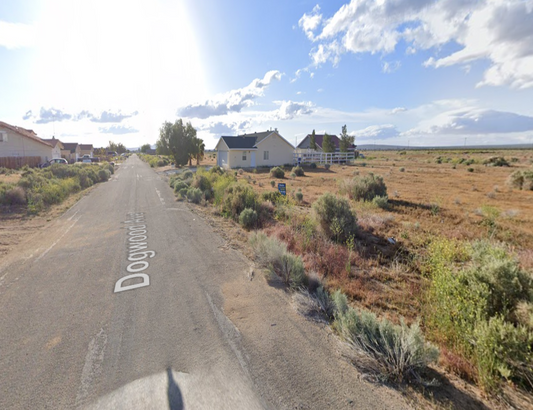 GREAT RESIDENTIAL LOT LOCATED NEAR NEWER BUILT HOMES AND MAIN STREET!! LOW MONTHLY PAYMENTS OF $310.00   DOGWOOD AVE., CALIFORNIA CITY, CA 93505  APN: 211-192-02-00-4 - Get Land Today
