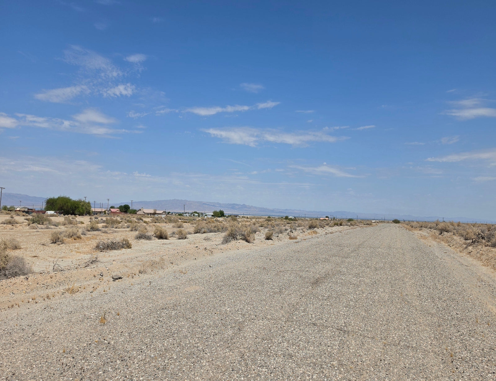 RESIDENTIAL LOT IN A QUIET AREA IN SALTON CITY!! LOW MONTHLY PAYMENTS OF $200.00  930 Fuente Ave., Salton City, CA 92274 APN: 016-021-007-000
