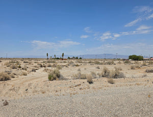 RESIDENTIAL LOT IN A QUIET AREA IN SALTON CITY!! LOW MONTHLY PAYMENTS OF $200.00  930 Fuente Ave., Salton City, CA 92274 APN: 016-021-007-000