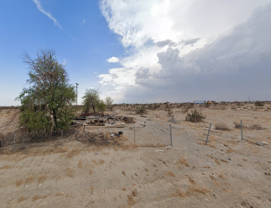 WATER METER ON LOT!! GREAT RESIDENTIAL LOT LOCATED NEAR STORES AND MAIN STREET!! LOW MONTHLY PAYMENTS OF $500.00  1259 Glendale Ave., Salton City, CA 92275 APN: 011-431-009-000