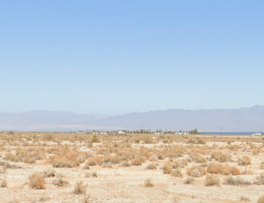 OVERSIZED RESIDENTIAL LOT IN A QUIET AREA IN SALTON CITY WITH A BEUTIFUL SCENERY!! LOW MONTHLY PAYMENTS OF $160.00  874 Hacienda Pk., Salton City, CA 92275 APN: 016-031-014-000