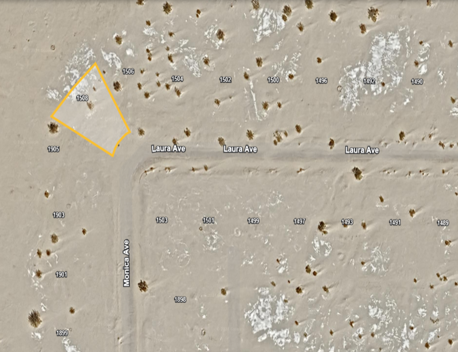 OFF-ROADING DELUXE!! DOUBLE LOT LOCATED NEAR OCOTILLO WELLS!! LOW MONTHLY PAYMENTS OF $350.00 1508 Monica Ave. & 1506 Laura Ave., Salton City, CA 92275 APN: 007-911-005-000 & 007-911-004-000