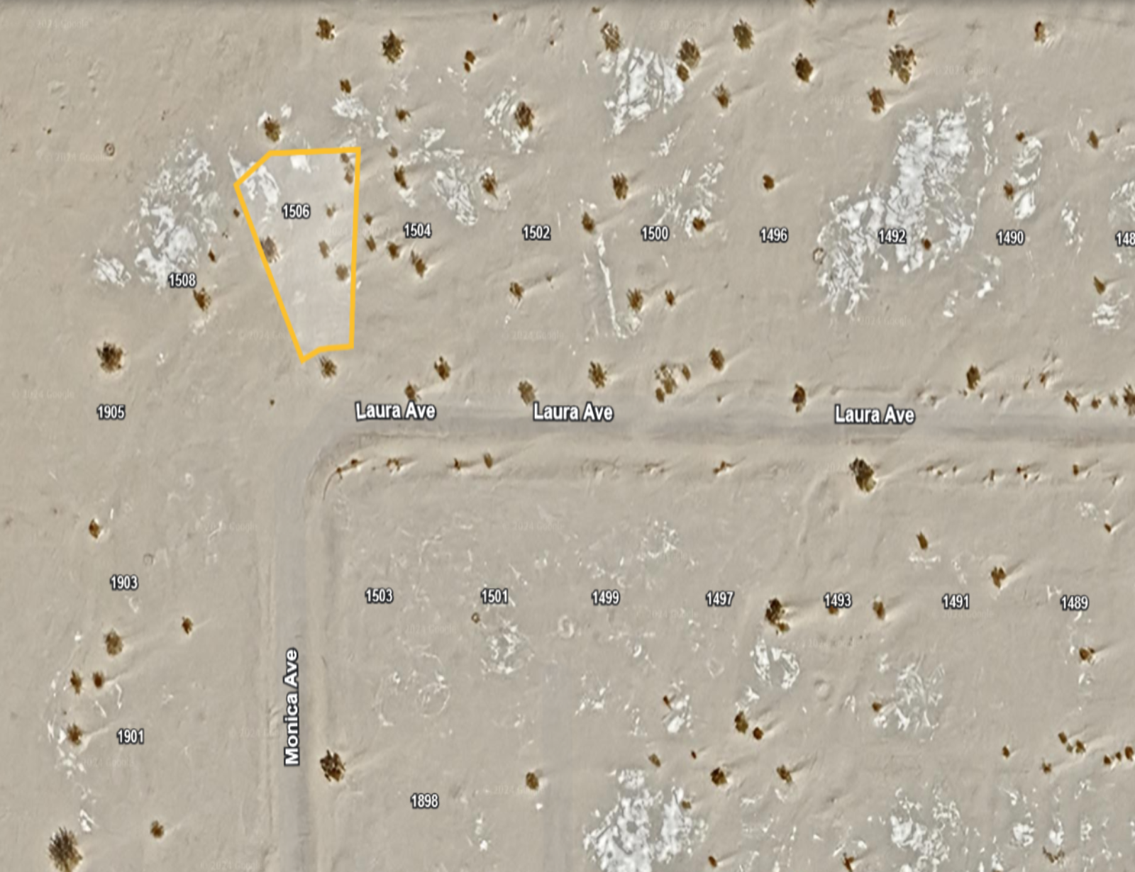 OFF-ROADING DELUXE!! DOUBLE LOT LOCATED NEAR OCOTILLO WELLS!! LOW MONTHLY PAYMENTS OF $350.00 1508 Monica Ave. & 1506 Laura Ave., Salton City, CA 92275 APN: 007-911-005-000 & 007-911-004-000