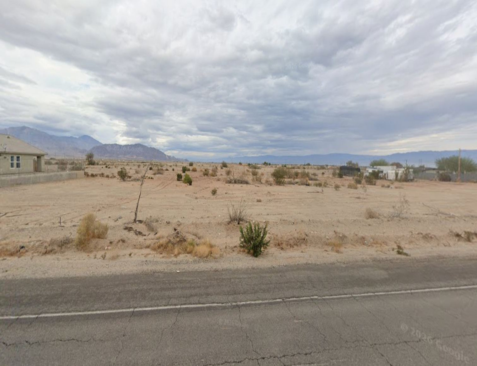 AMAZING RESIDENTIAL LOT ON MAIN ROAD RIGHT OFF OF HIGHWAY!! LOW MONTHLY PAYMENTS OF $300.00  2447 N. Marina Dr., Salton City, CA 92275  APN: 011-064-007-000