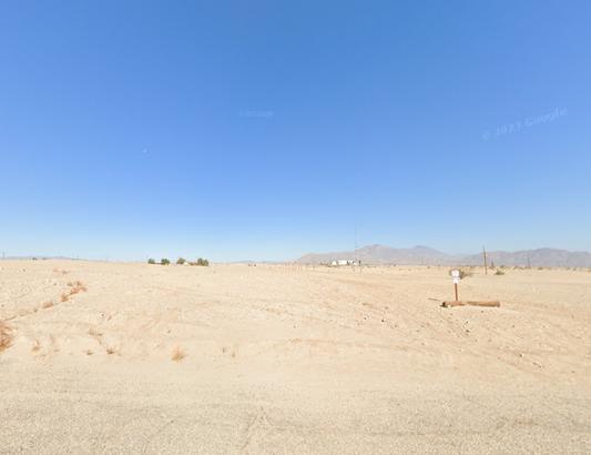 NEW!! AMAZING WESTSIDE RESIDENTIAL LOT LOCATED A FEW BLOCKS FROM THE COMMERCIAL AREA!! LOW MONTHLY PAYMENTS OF $250.00  2071 Ranchero Ave., Salton City, CA 92275  APN: 007-331-024-000