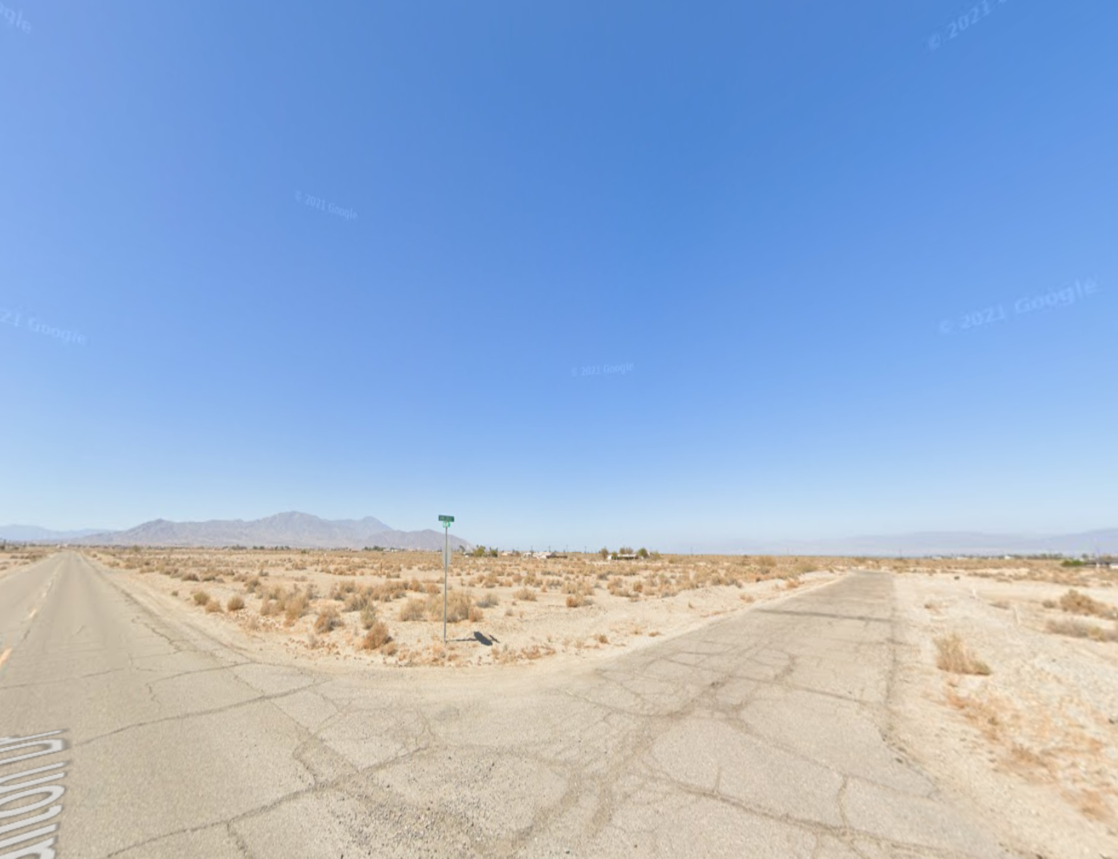BEAUTIFUL RESIDENTIAL LOT IN A VERY QUIET AREA IN SALTON CITY!! LOW MONTHLY PAYMENTS OF $165.00  2117 Sand Crest Ave., Salton City, CA 92275 APN: 016-034-006-000 - Get Land Today