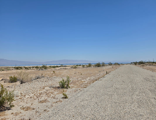 RESIDENTIAL LOT LOCATED NEAR HIGH SCHOOL IN A QUIET AREA!! LOW MONTHLY PAYMENTS OF $250.00  991 Redondo Ave., Salton City, CA 92275  APN: 010-454-005-000 - Get Land Today
