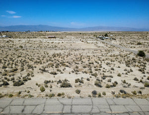 COMBO LOTS LOCATED IN A TRANQUIL AREA WITH AMAZING SCENERY!! LOW MONTHLY PAYMENTS OF $355.00  2214 & 2216 Salton Dr., Salton City, CA 92275 APN: 016-081-012-000 & 016-081-011-000 - Get Land Today