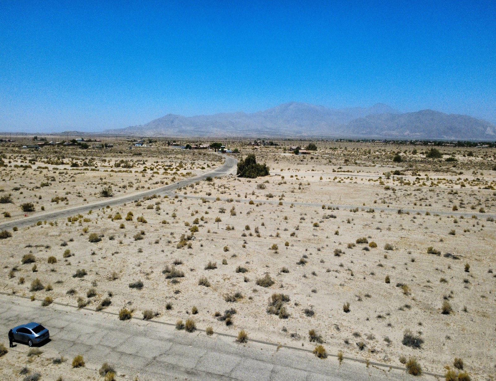 RESIDENTIAL COMBO LOCATED IN A VERY QUIET AREA IN SALTON CITY!! LOW MONTHLY PAYMENTS OF $400.00  2681 & 2679 Ladi Ave., Salton City, CA 92275 APN: 009-212-006-000 & 009-212-007-000