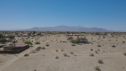 GREAT RESIDENTIAL LOT NEAR NEWER HOMES AND HIGH SCHOOL!! LOW MONTHLY PAYMENTS OF $275.00  2354 Sand Ere Ave., Salton City, CA 92275  APN: 012-441-013-000