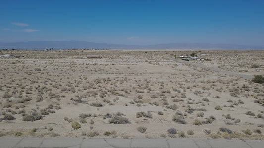COMBO LOTS LOCATED IN A TRANQUIL AREA WITH AMAZING SCENERY!! LOW MONTHLY PAYMENTS OF $360.00  2214 & 2216 Salton Dr., Salton City, CA 92275 APN: 016-081-012-000 & 016-081-011-000